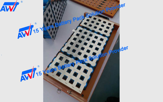 Pneumatische Vleklasser Double Side 18650 32650 HDL6030 2800-3500pcs/Hours 200V 5000A